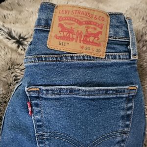 Womans 511 Levi's Jeans